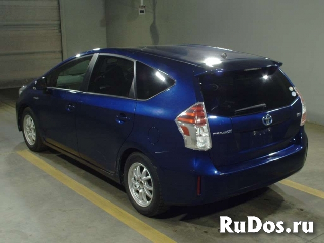 Минивэн гибрид Toyota Prius Alpha кузов ZVW41W модификация S фотка