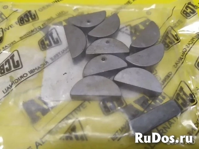 Шпонка JCB 02/100038 фотка