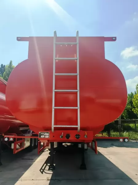 Полуприцеп-цистерна SHENGRUN SKW9402GYYA объём 36м3, для перевозки светлых нефтепродуктов, новый изображение 4