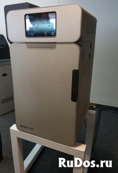 Formlabs Fuse 1 3D Printer фотка