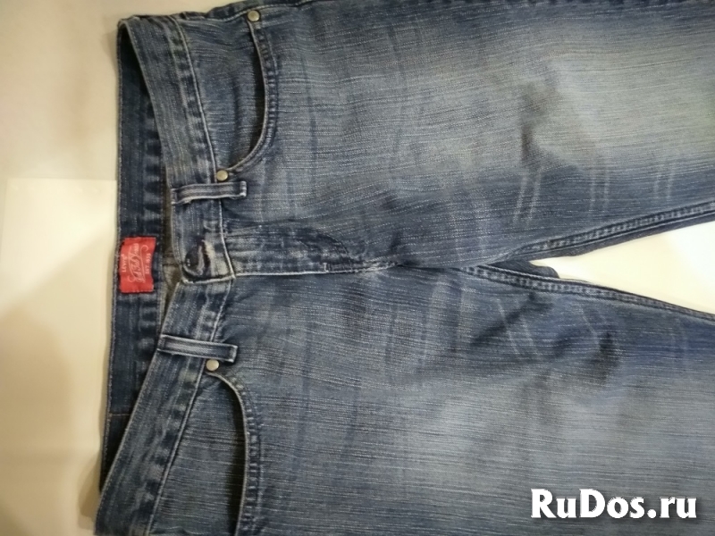 Новые,синие джинсы"Levis" фотка