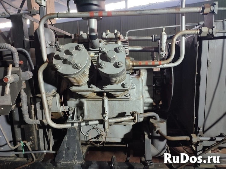 Продам УКС 400 компрессор высокого давления на шасси 2-ПН-4М изображение 7