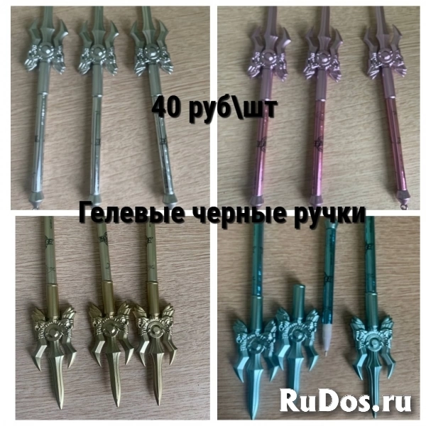 Ручки и ластики фото