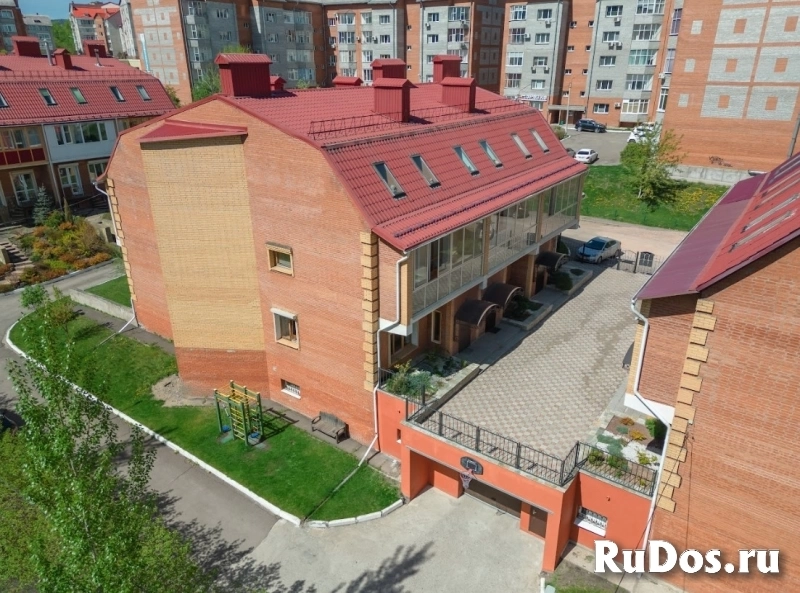 Таунхаус 272 м² на участке 4 сот фотка