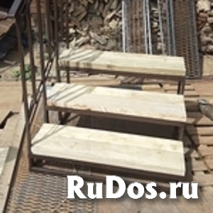 Крыльцо на металлокаркасе с деревянным покрытием. изображение 4