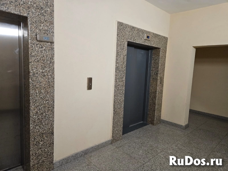 Продам 8 комнатную квартиру 330 м2 изображение 3