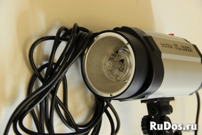 Студийная вспышка Godox mini pioneer 300DI изображение 4