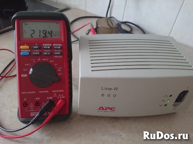Стабилизатор напряжения APC Line-R фото