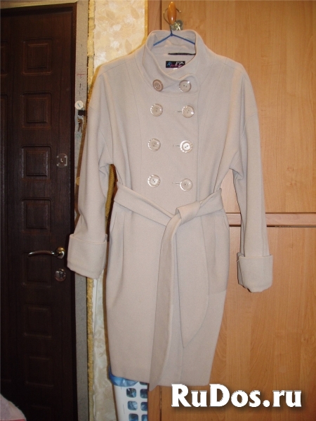 Пальто кашемировое светло-бежевое фото
