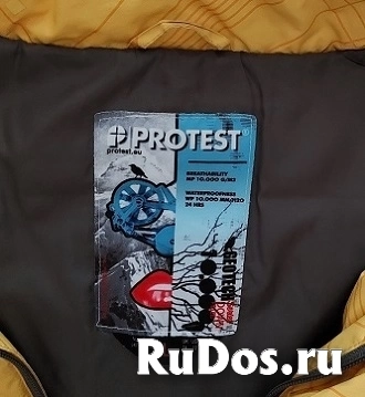 Пуховик женский Protest , б/у , в хорошем состоянии . Размер  указан на пуховике L , но идёт на наш размер - 46 . изображение 3