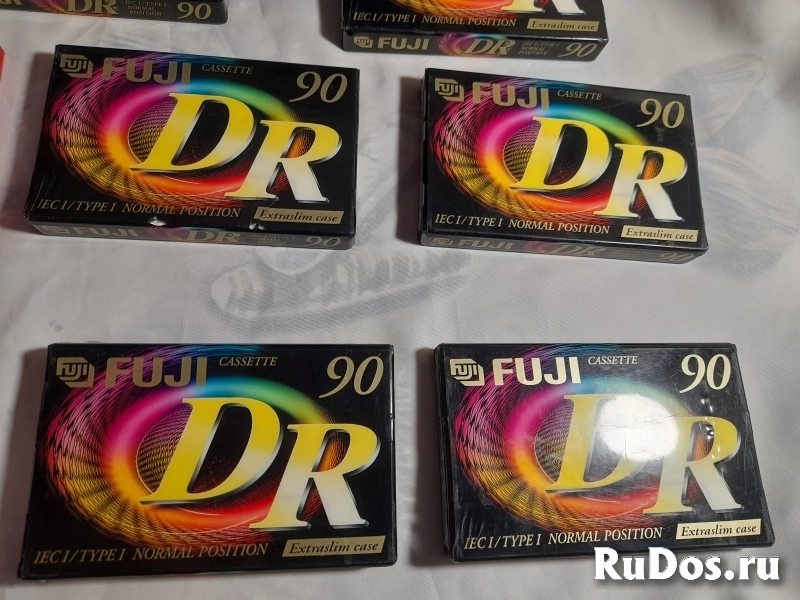 Аудиокассеты новые.  Запечатаны. изображение 3