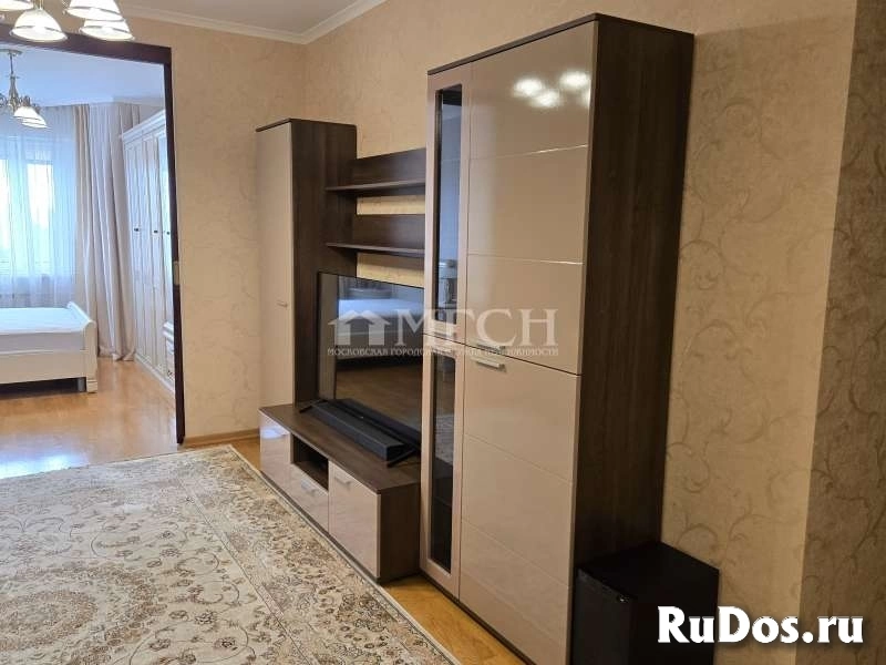 Сдам 2 комнатную квартиру 65 м2 изображение 4