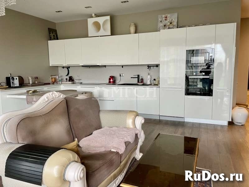 Продам 2 комнатную квартиру 82.8 м2 изображение 4