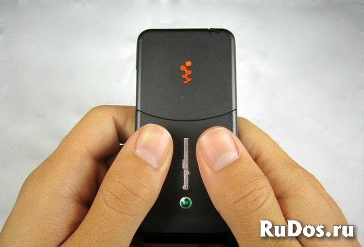 Новый Sony Ericsson W580i (оригинал.комплект) изображение 6