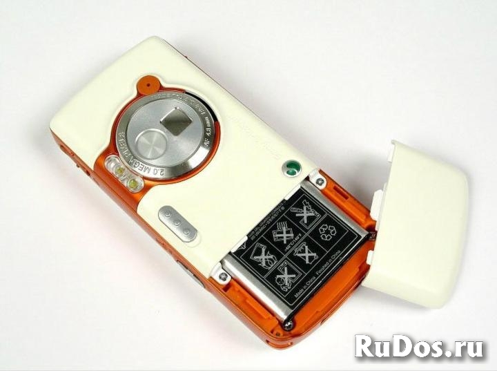 Новый Sony Ericsson W800i Walkman (оригинал) изображение 4