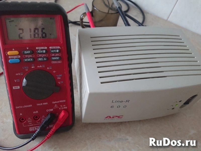 Стабилизатор напряжения APC Line-R изображение 3