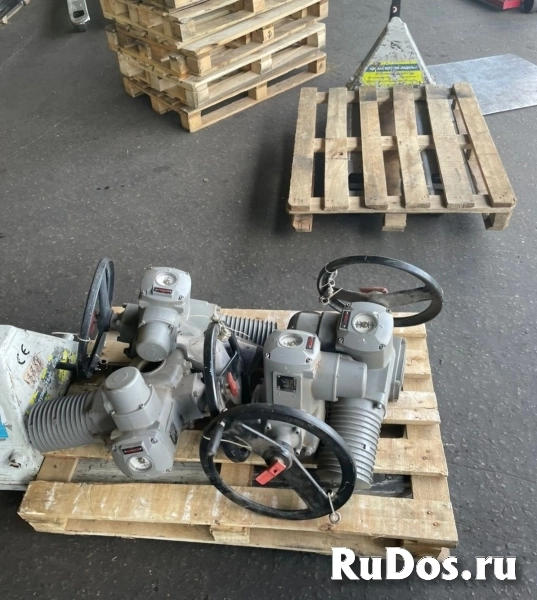 КУПЛЮ ЭЛЕКТРОПРИВАДА Aum​a SAEX SAREX SA 07.2 07.​5 07.6 10.1 10.2 14.2 14​.6 16.2 16-90/Оборт.м та​кже блоки Auma AC ACEX 0​1.2 ДОРОГО ПО ВСЕЙ РОССИ​ фото