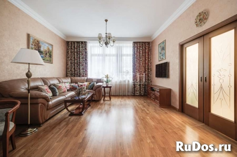 Продам 3 комнатную квартиру 135 м2 изображение 3