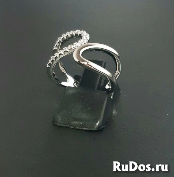 Серебряное кольцо с фианитом изображение 8