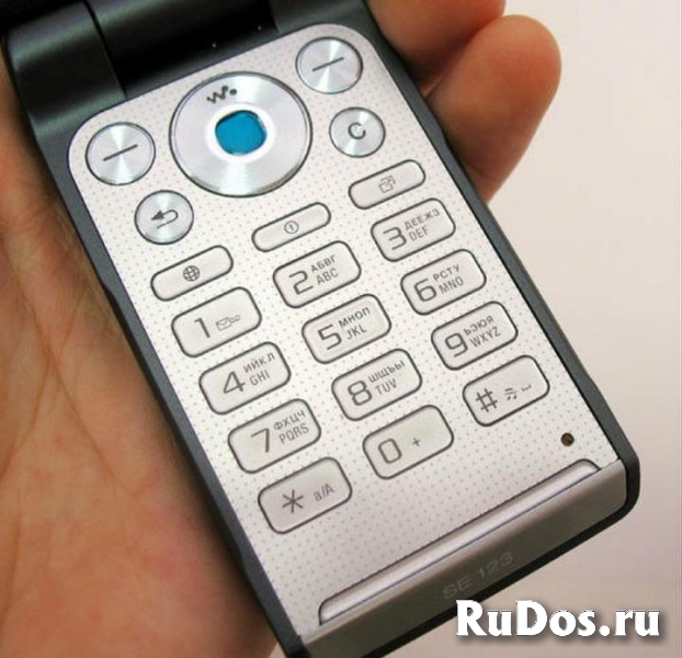 Новый Sony Ericsson W380i (оригинал,комплект) изображение 4