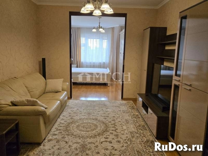 Сдам 2 комнатную квартиру 65 м2 изображение 3