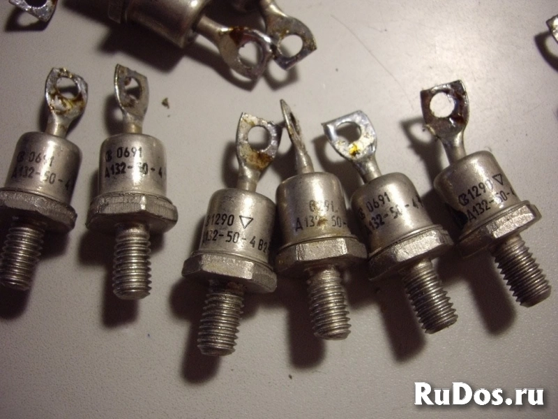 Тиристоры.  Оптроны.  Симисторы.  Диоды.  Стабилитроны.  Динисторы.  Варикап.. изображение 9