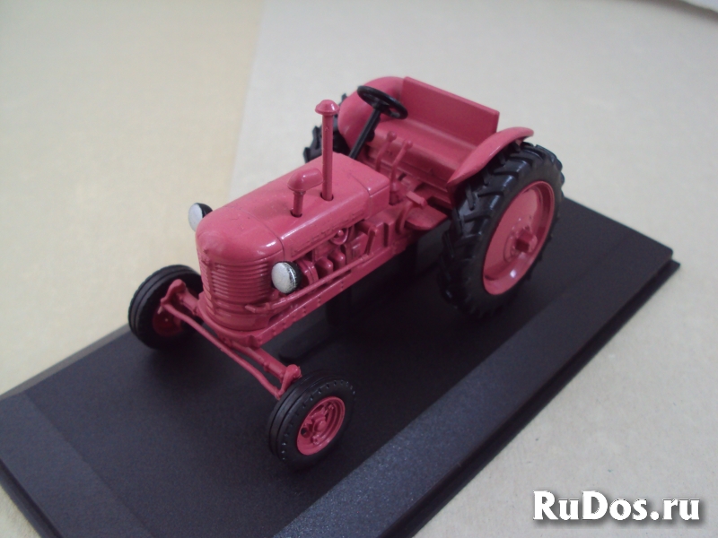 Модель. Трактор ДТ-24-2 изображение 3
