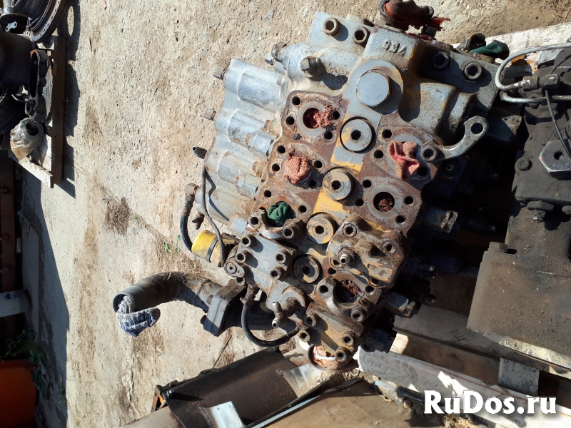 Гидрораспределитель hitachi ex 400-5 4394295 изображение 3