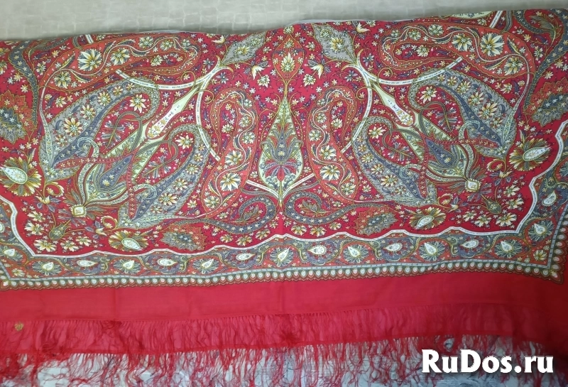 Павловопосадский платок новый фото