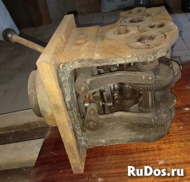 Коробка подач и коробка скоростей для инструментального широкоуни изображение 9