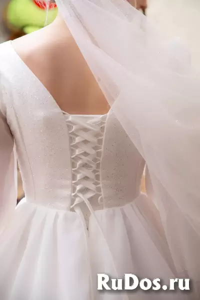 Свадебное платье изображение 4