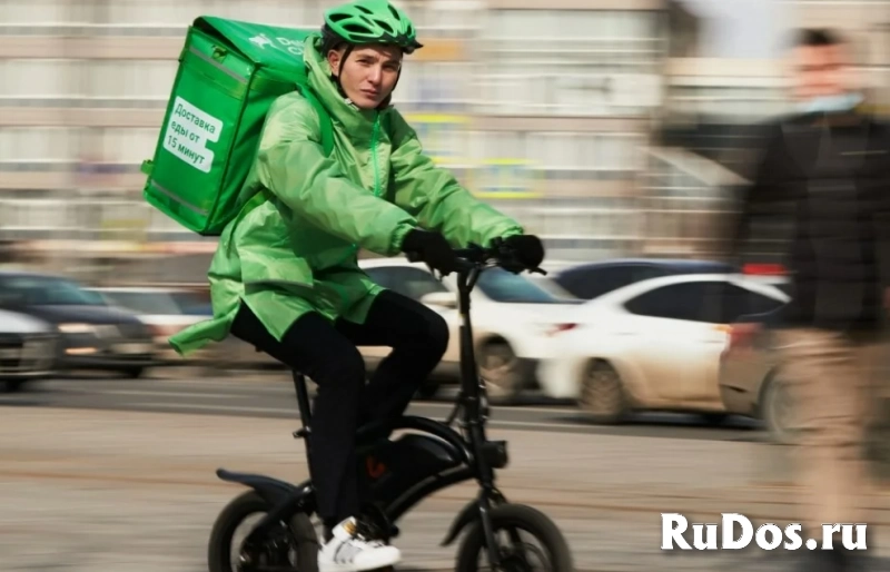 Курьер с ежедневными выплатами фото