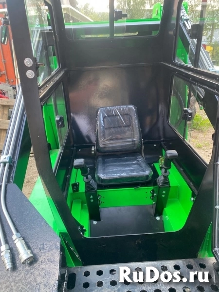 Бортоповоротный погрузчик H 450 изображение 4