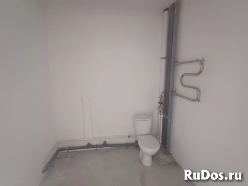 Продать 2-комнатную квартиру изображение 3