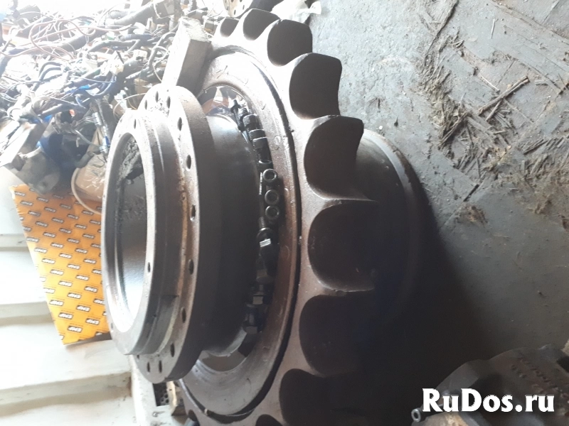 Редуктор хода Hitachi 9275946 фотка