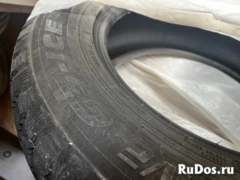 Зимние шины Toyo Observe g3-ice 235/65 17 дюймов б/у изображение 3