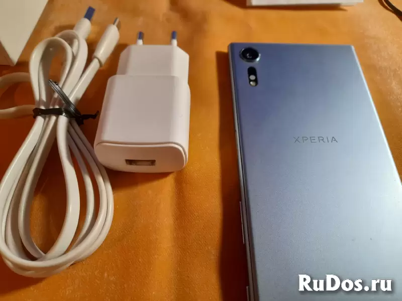 Телефон Sony XPERIA XZs G8232 изображение 6