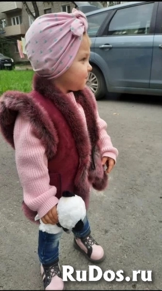 Душегрейка детская на девочку. Возраст ( 3-4 года) .Согреет Вашего ребенка прохладными днями . фотка