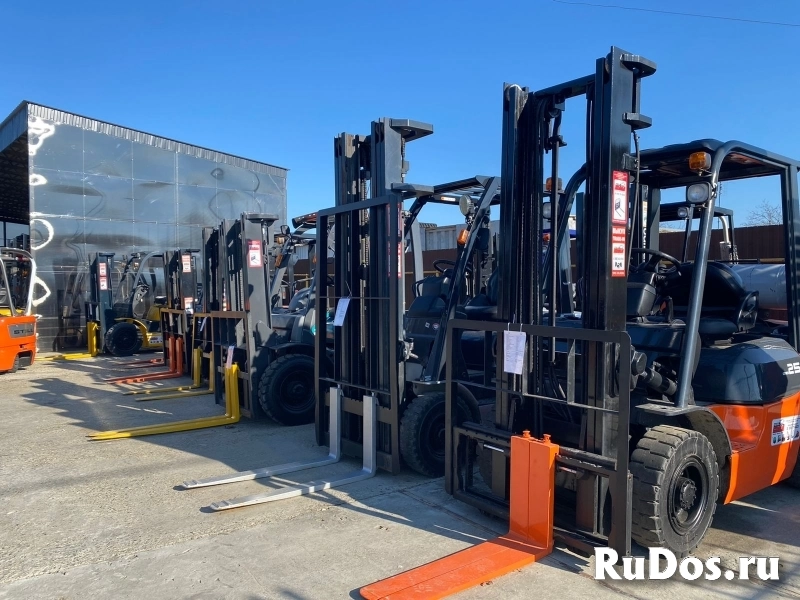 Вилочные погрузчики б/у из Японии фотка