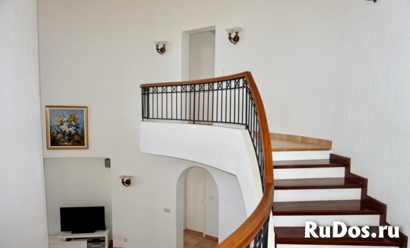 Элитная 4-спальная вилла с панорамным видом в районе Пафоса-Кипр изображение 11