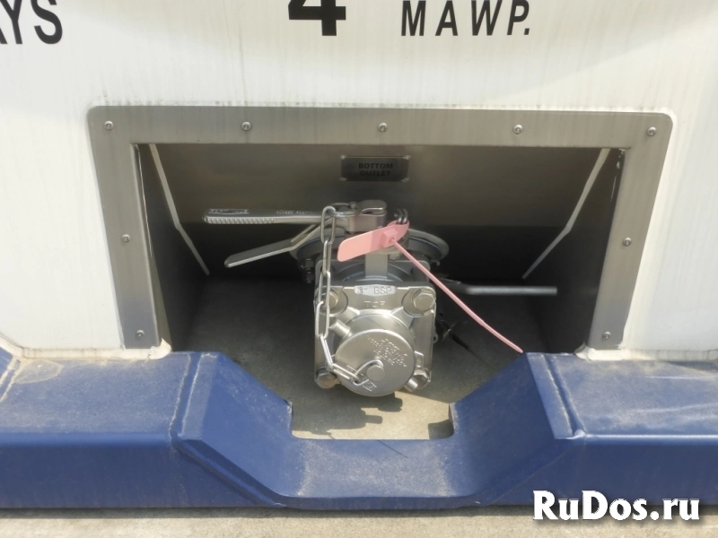 Танк-контейнер тип Т11 объём 21м3 для перевозки растворителей, новый. изображение 5