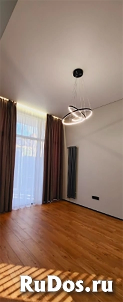 Продам коттедж в Сочи, с бассейном и прямым видом на море. изображение 3