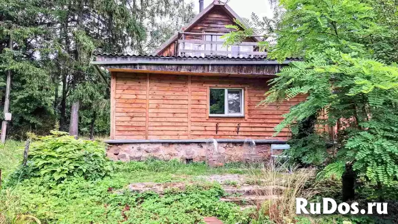 Добротный крепкий дом в лесу на хуторе изображение 5