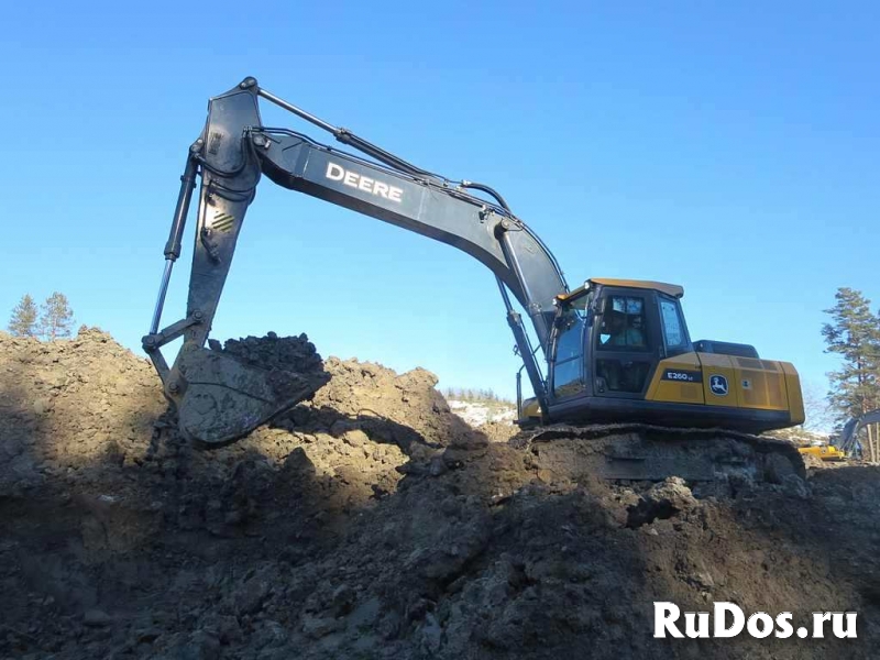 Гусеничный экскаватор John Deere 260, 2021 г., гарантия, 2 шт изображение 3