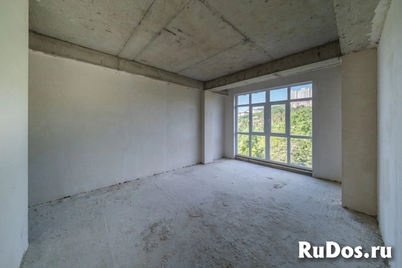 Студия с видом на море. изображение 3