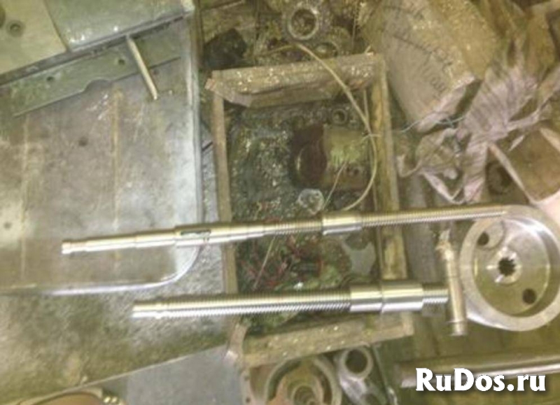 Винт подъема стола 6Р13, 6М13П, ВМ-127, 6М83, 6М8 фото