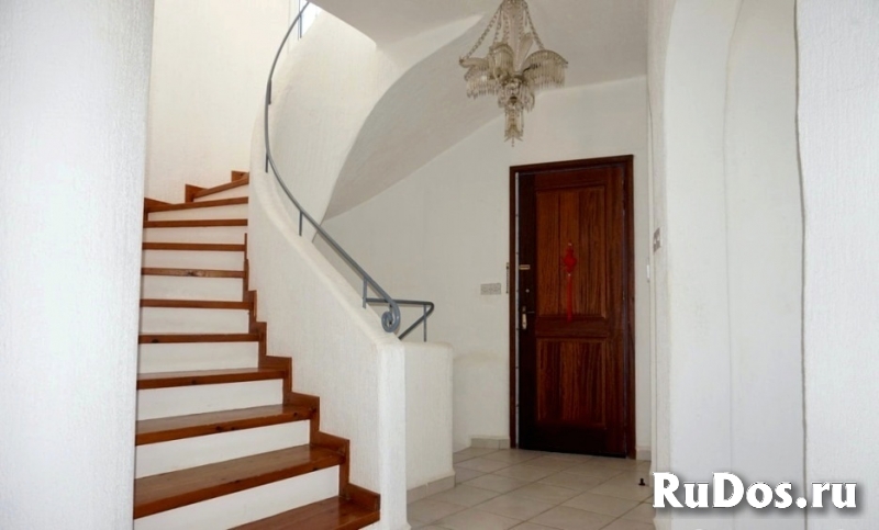 Очаровательная вилла на первой береговой линии моря в Пафосе-Кипр изображение 7