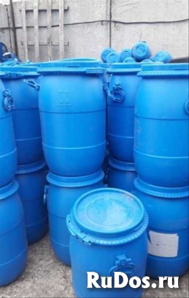 Бочка пластиковая с хомутом 48 л фото