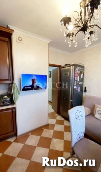 Продам 2 комнатную квартиру 61 м2 изображение 3