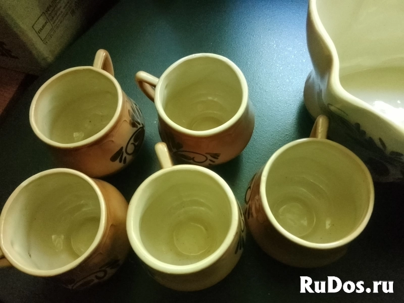 Ваза и чашки чайные. изображение 6